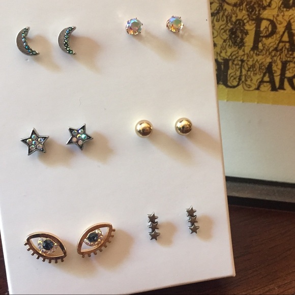 ✨New Celestial AEO 6 Pair Earring Set - Picture 2 of 3